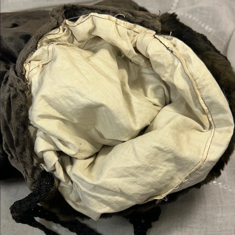 Vintage dawn filled hand muff